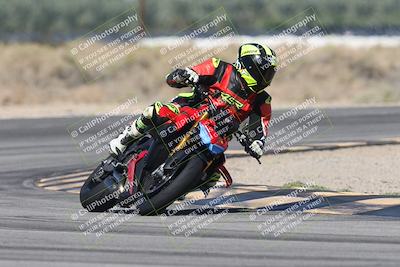 media/Oct-13-2025-Moto Forza (Mon) [[a66d839500]]/3-B Group/Session 3 (Turn 16)/